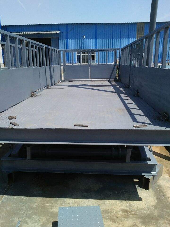 移动卸猪台定做(定制移动别墅)