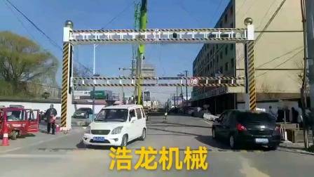 10米自动限高杆操作视频_智能远程遥控龙门架电动升降限高架_可升降限高杆工作原理