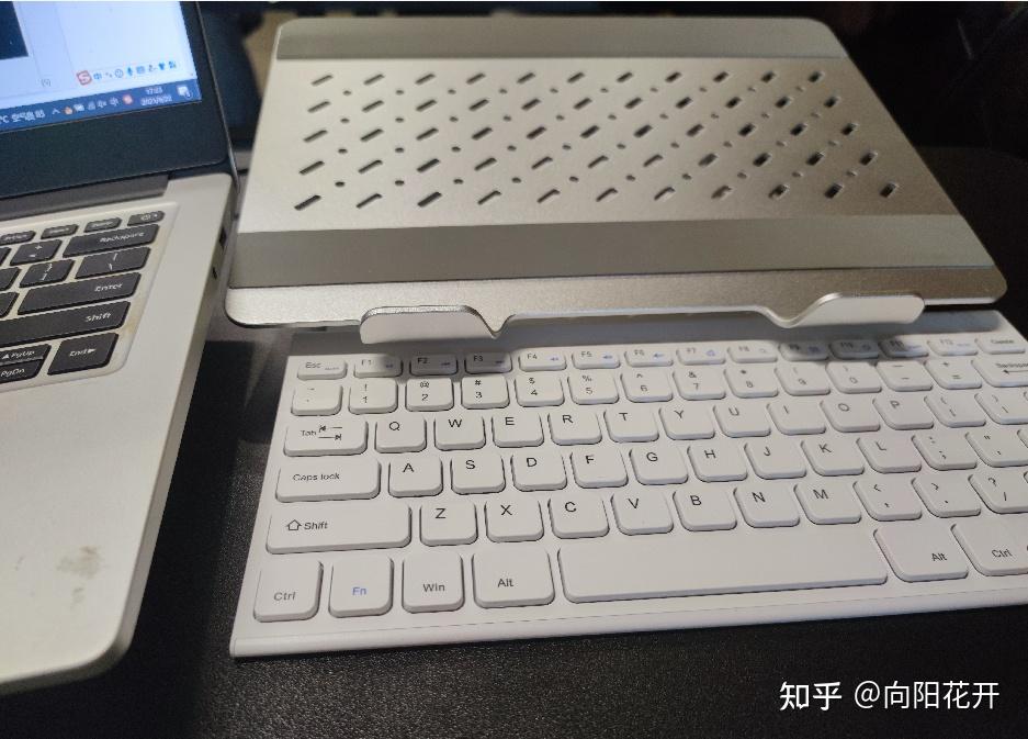 升降货梯滑轮如何使用_升降桌选购指南_如何选择合适的升降桌