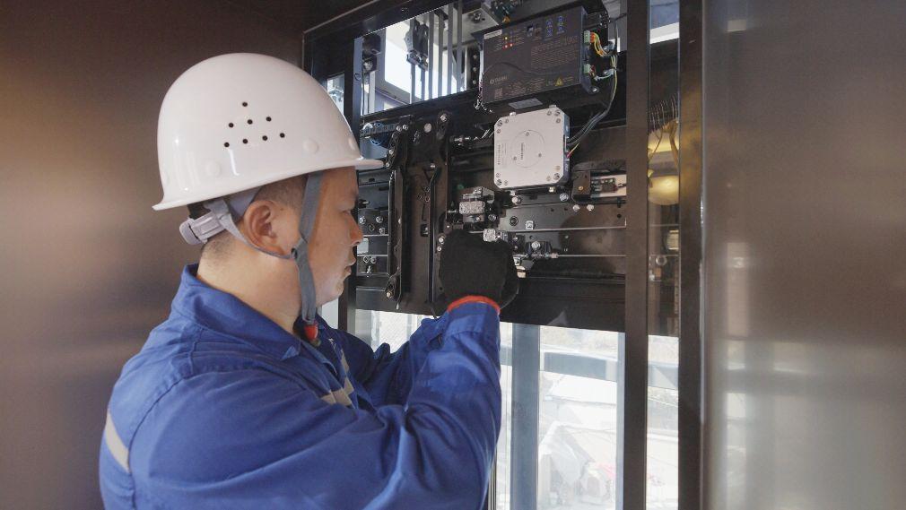 豪华别墅曳引电梯厂家选择法则_曳引电梯专业资质认证_如何选择升降货梯生产厂家